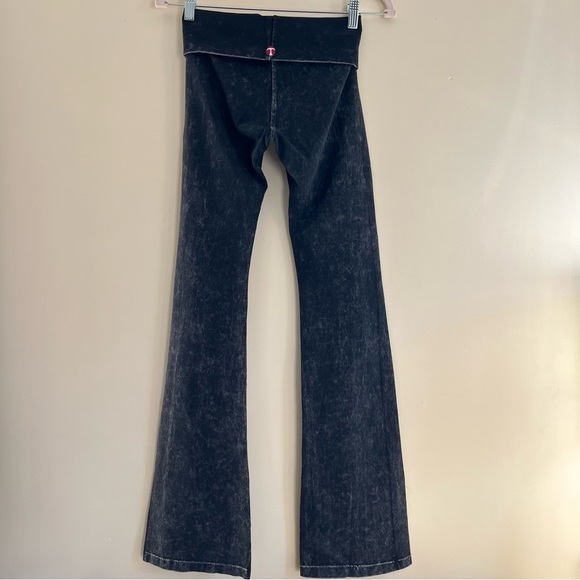 Hard Tail Dark Charcoal Bootleg Flare Fold down tall Leggings - Picture 3 of 6